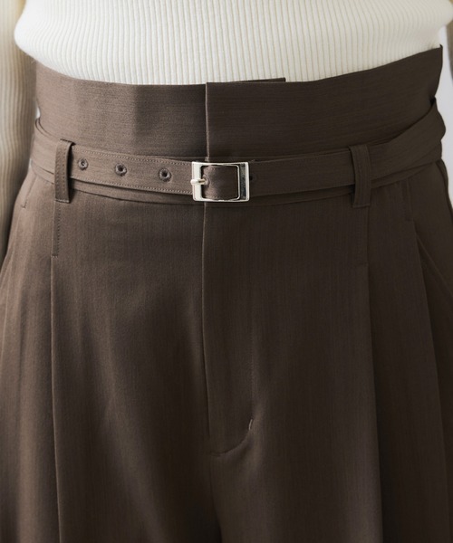 VIS（ビス）の「ベルトディテールタックワイドパンツ/イージーケア（その他パンツ・レディース・ブラウン/ブラック/チャコールグレー/ベージュ・SS/S/M）」の17枚目の写真