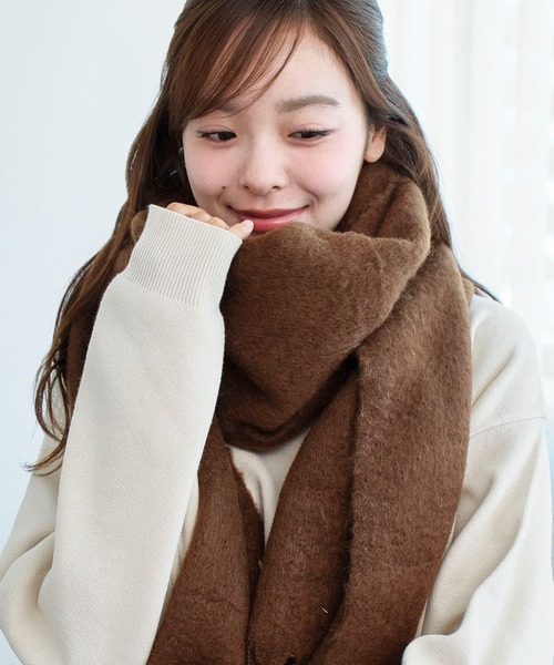 WEGO（ウィゴー）の「WEGO/ワイドフリンジストール（マフラー・レディース・ブラック/ブルー/ダークグレー/ライトピンク/グレー/その他13/ライム/その他10/ピンク/レッド/ブラウン/その他8/グリーン/ライトイエロー/その他7/ライトブラウン/オフホワイト/その他4/その他12/その他9/オレンジ/その他1/その他3/ライトパープル/その他5/その他2/その他11/その他6/その他17/その他15/ライトベージュ/ワイン/その他16/その他14/サックスブルー・FREE）」の5枚目の写真