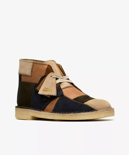Clarks Originals（クラークスオリジナルズ）の「CLARKS / クラークス デザート パッチ マルチカラー 26183898（ブーツ・メンズ・ベージュ系その他・80/85/70/75）」の2枚目の写真