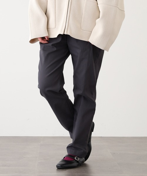 OMNES（オムネス）の「OMNES Another Edition スーパーストレッチツイル裏起毛タックパンツ（スラックス・レディース・ネイビー/チャコール/ブラウン/ライトグレー/カーキ/アイボリー・M/L）」の16枚目の写真