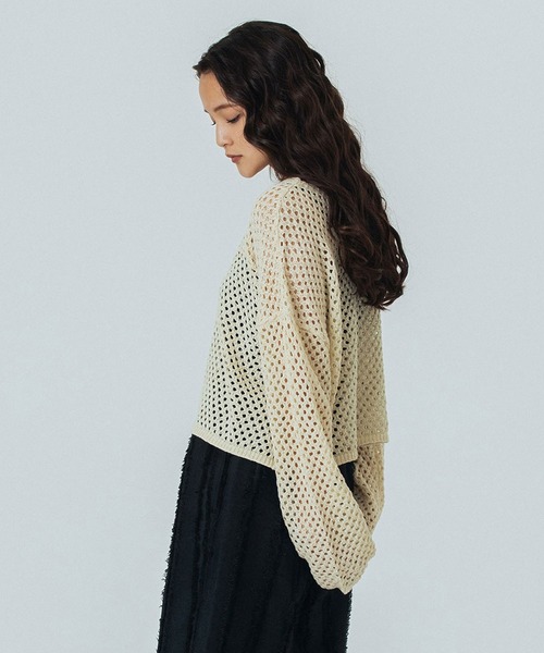 ROSE BUD(ローズバッド)の「MESH KNIT P/O(ニット/セーター・レディース・ブラック/オフホワイト/ブルー・ONE SIZE)」の4枚目の写真