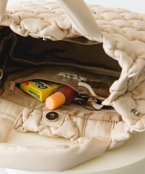 RODE SKO（ロデスコ）の「テープショルダーキルティングミニバッグ（ハンドバッグ・レディース・ブラウン系その他/オフホワイト/ダークブラウン・ONE）」の18枚目の写真