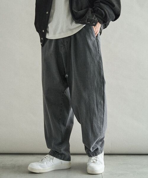 CRAFT STANDARD BOUTIQUE（クラフトスタンダードブティック）の「ワイドクライミングデニムパンツ（デニムパンツ・メンズ・グレー/ライトインディゴブルー/インディゴブルー・M/S/L）」の2枚目の写真