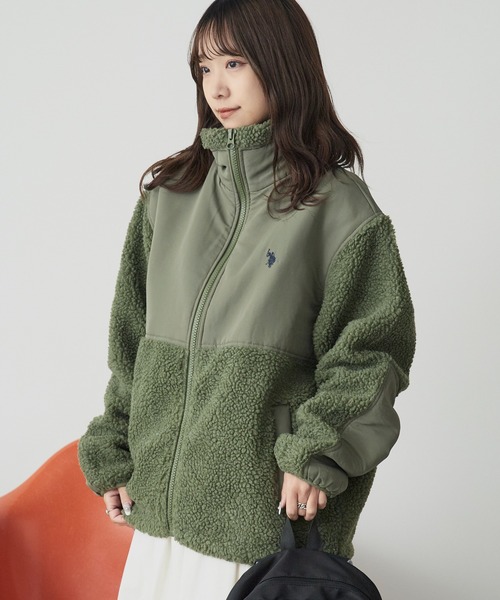 U.S. POLO ASSN.（ユーエスポロアッスン）の「U.S. POLO ASSN./ユーエスポロアッスン ブランドロゴ 切り替えデザイン ボアジャケット（ブルゾン・メンズ・ブラック/カーキ/アイボリー/ネイビー・M/S/L）」の7枚目の写真