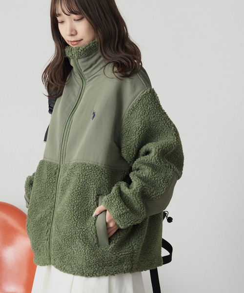 U.S. POLO ASSN.（ユーエスポロアッスン）の「U.S. POLO ASSN./ユーエスポロアッスン ブランドロゴ 切り替えデザイン ボアジャケット（ブルゾン・メンズ・ブラック/カーキ/アイボリー/ネイビー・M/S/L）」の6枚目の写真