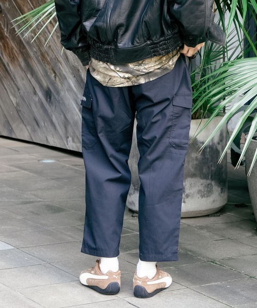 OUTDOOR PRODUCTS（アウトドアプロダクツ）の「【OUTDOOR PRODUCTS/アウトドアプロダクツ】TCウェザー裏メッシュ クライミングカーゴパンツ 春夏 メンズ UVカット ドライ 速乾性 通気性 ワーク 作業着 キャンプ アウトドア 外遊び（カーゴパンツ・メンズ・カーキ/ブラック/チャコールグレー・X-LARGE/MEDIUM/LARGE）」の7枚目の写真