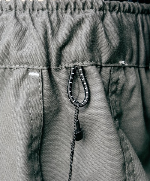 OUTDOOR PRODUCTS（アウトドアプロダクツ）の「【OUTDOOR PRODUCTS/アウトドアプロダクツ】TCウェザー裏メッシュ クライミングカーゴパンツ 春夏 メンズ UVカット ドライ 速乾性 通気性 ワーク 作業着 キャンプ アウトドア 外遊び（カーゴパンツ・メンズ・カーキ/ブラック/チャコールグレー・X-LARGE/MEDIUM/LARGE）」の11枚目の写真