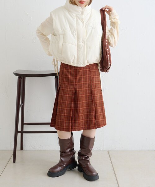 w closet（ダブルクローゼット）の「中綿リボンベスト（ベスト・レディース・ブラウン/オレンジ/アイボリー・FREE）」の11枚目の写真