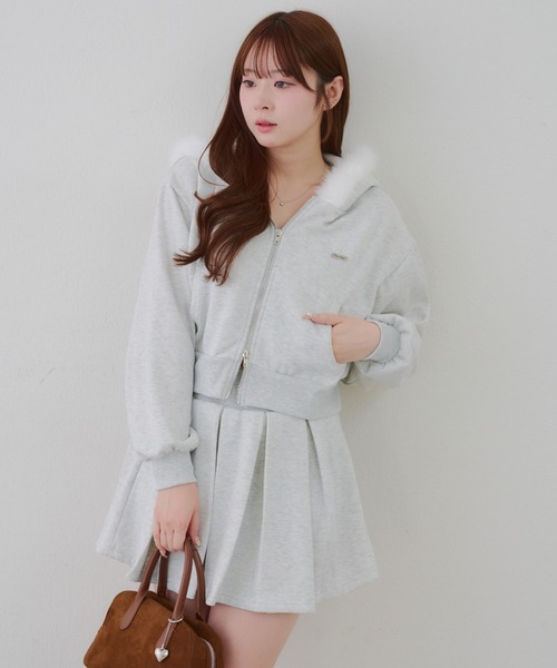 continuer de NICE CLAUP（コンティニューデナイスクラップ）の「【上下SET】ファーパーカーセットアップ（ワンピース・レディース・ブラック/アイボリー/トップグレー/ホワイト系その他/ブラック系その他/グレー系その他2/オートミール・FREE）」の8枚目の写真