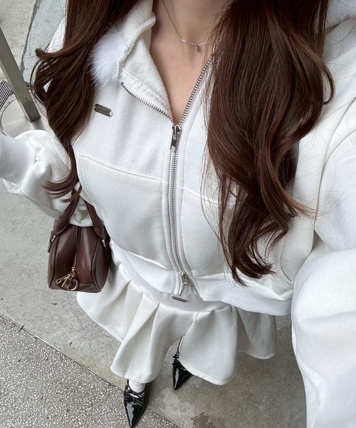 continuer de NICE CLAUP（コンティニューデナイスクラップ）の「【上下SET】ファーパーカーセットアップ（ワンピース・レディース・ブラック/アイボリー/トップグレー/ホワイト系その他/ブラック系その他/グレー系その他2/オートミール・FREE）」の17枚目の写真