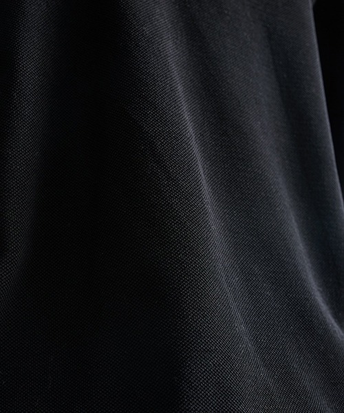 crepuscule（クレプスキュール）の「crepuscule / クレプスキュール：別注 Extra Light Moss Stitch Polo：ONLYARK-2-2514[COR]（Tシャツ/カットソー・メンズ・ブラック・2）」の8枚目の写真