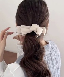 ammy.（エイミードット）の「【 ammy. / エイミードット 】 ムード スエード リボン バナナクリップ（バレッタ/ヘアクリップ）」