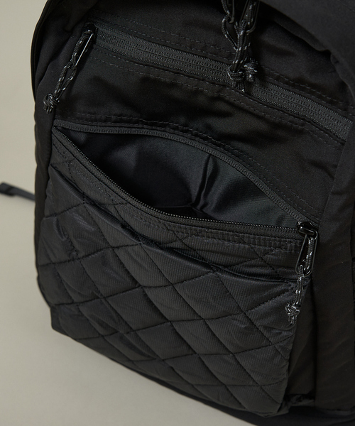 COBMASTER(コブマスター)の「【COBMASTER/コブマスター】QLT DIZZY PACK/バックパック/キルティング/ユニセックス【WEB限定】(バックパック/リュック・メンズ・ブラック/カーキ・フリー)」の10枚目の写真