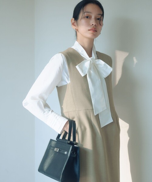 green label relaxing（グリーンレーベルリラクシング）の「［size SHORTあり］fleurie(フルリー) ジャンパースカート（ジャンパースカート・レディース・ネイビー/ベージュ・SHORT/FREE）」の3枚目の写真