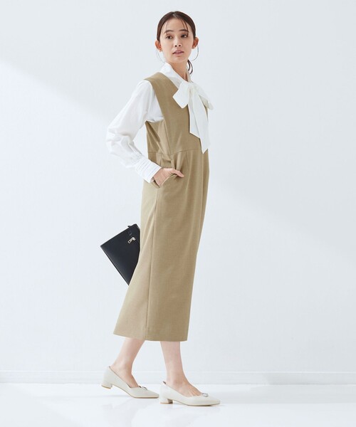 green label relaxing（グリーンレーベルリラクシング）の「［size SHORTあり］fleurie(フルリー) ジャンパースカート（ジャンパースカート・レディース・ネイビー/ベージュ・SHORT/FREE）」の5枚目の写真