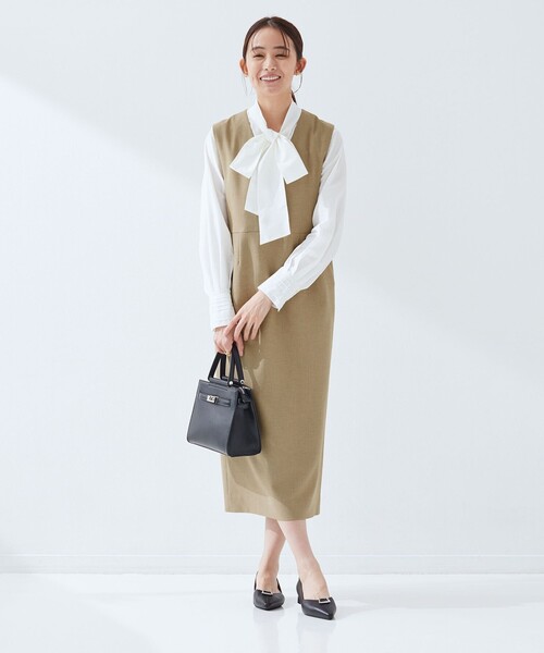 green label relaxing（グリーンレーベルリラクシング）の「［size SHORTあり］fleurie(フルリー) ジャンパースカート（ジャンパースカート・レディース・ネイビー/ベージュ・SHORT/FREE）」の6枚目の写真