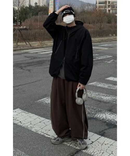 GAKKAI UNIONS(ガッカイユニオンズ)の「ラインスナップスウェットパンツブラウン(スウェットパンツ・レディース・その他・SMALL/MEDIUM/LARGE)」の3枚目の写真