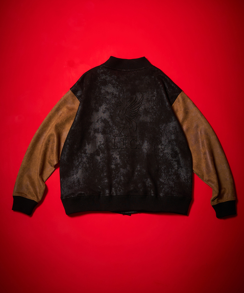 417 EDIFICE（フォーワンセブンエディフィス）の「【Liverpool FC / リバプール FC】Fake Leather Emboss Print Blouson（その他アウター・メンズ・ブラック・MEDIUM/LARGE/X-LARGE）」の2枚目の写真
