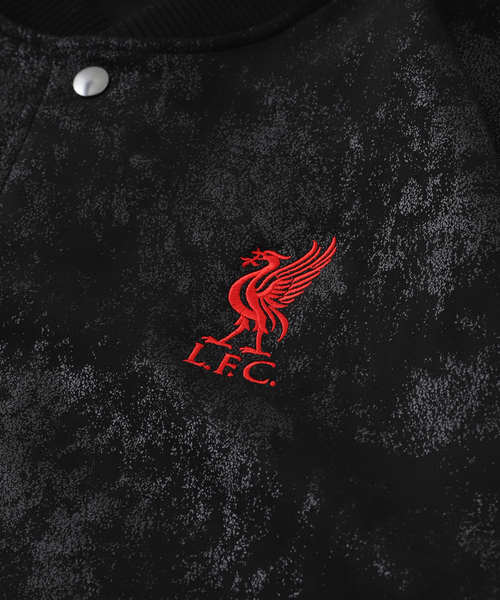 417 EDIFICE（フォーワンセブンエディフィス）の「【Liverpool FC / リバプール FC】Fake Leather Emboss Print Blouson（その他アウター・メンズ・ブラック・MEDIUM/LARGE/X-LARGE）」の9枚目の写真