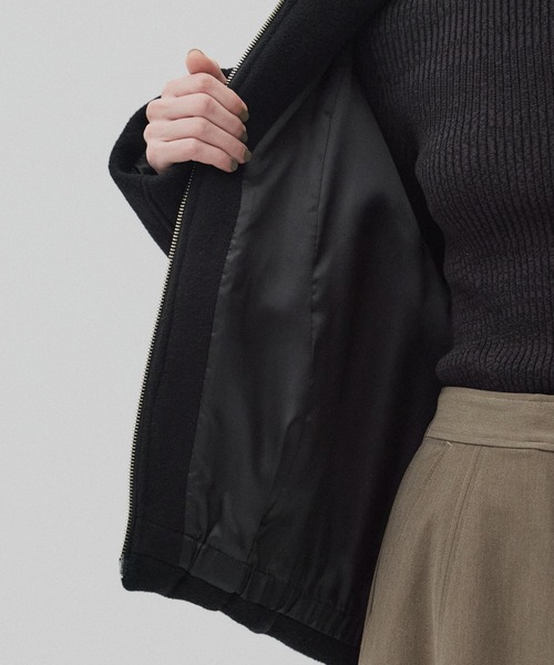 PUBLIC TOKYO(パブリックトウキョウ)の「ウールジップタックショートコート(ブルゾン・レディース・ブラック/マルチ/ベージュ・1/2)」の11枚目の写真