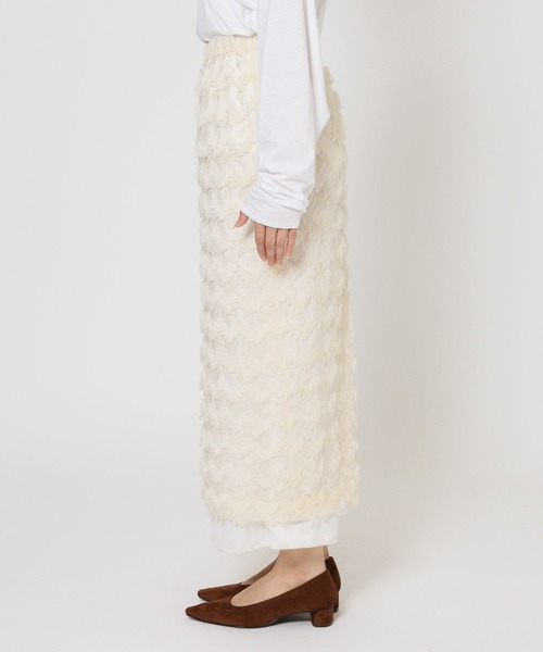 BABYLONE（バビロン）の「フェザースパンコールスカート（スカート・レディース・チャコール/オフホワイト・フリー）」の17枚目の写真