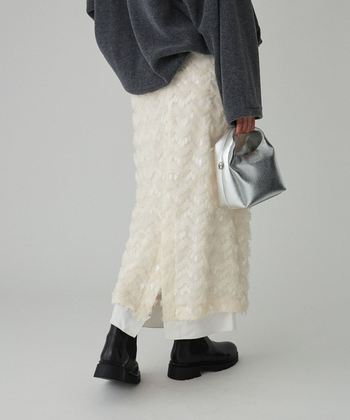 BABYLONE（バビロン）の「フェザースパンコールスカート（スカート・レディース・チャコール/オフホワイト・フリー）」の7枚目の写真