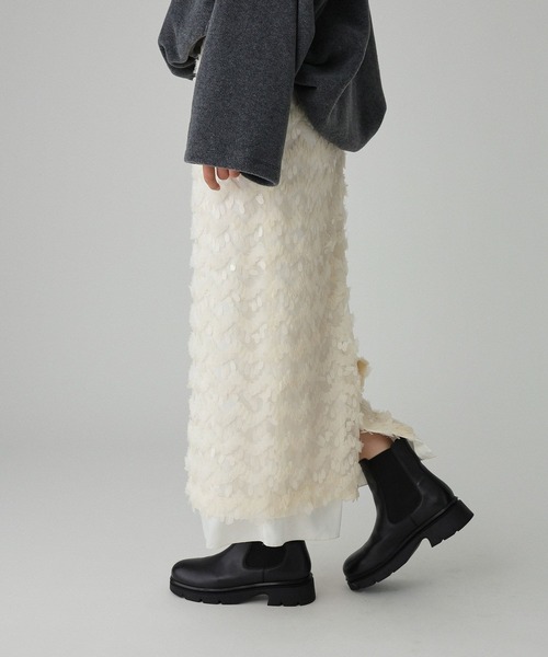 BABYLONE（バビロン）の「フェザースパンコールスカート（スカート・レディース・チャコール/オフホワイト・フリー）」の8枚目の写真