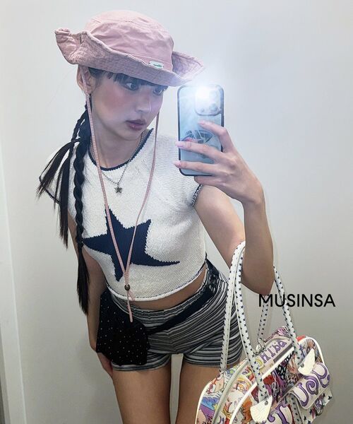 PRENDA(プレンダ)の「PRENDA STRIPE KNIT SHORTS GRAY(その他パンツ・レディース・その他・SMALL/MEDIUM)」の2枚目の写真