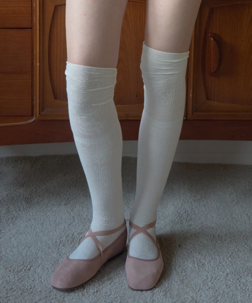 Birthday room（バースデイルーム）の「シアー切替ニーハイソックス/Sheer Knee-High Socks（ソックス/靴下・レディース・グレー/アイボリー/ブラック・FREE）」の4枚目の写真