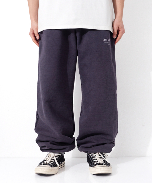 QT8 GARMENTS(キューティーエイトガーメント)の「OC String Washed Sweatpants (Navy)(スウェットパンツ・レディース・その他・MEDIUM/LARGE/X-LARGE)」の1枚目の写真