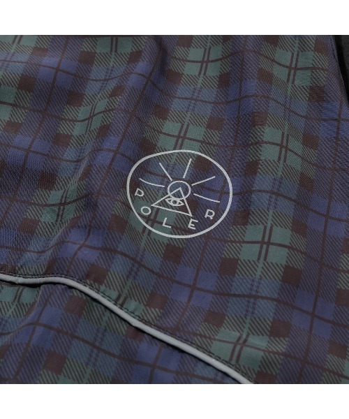 POLeR（ポーラー）の「POLER SHIRRING NYLON PIPING JACKET（ポーラー シャーリング ナイロン パイピング ジャケット）（ナイロンジャケット・メンズ・グリーン系/ブラック・MEDIUM/LARGE/X-LARGE）」の6枚目の写真