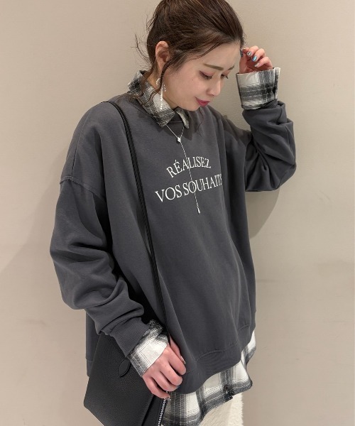 Green　Parks（グリーンパークス）の「裏起毛ルーズサイズロゴプルオーバー（スウェット・レディース・イエロー/ホワイト系その他/ピンク/ネイビー/チャコールグレー/ホワイト系その他2・FREE）」の22枚目の写真