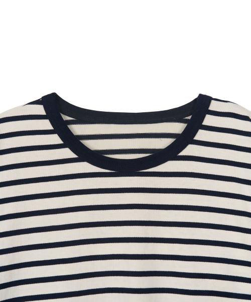 EXCONTAINER（エックスコンテナ）の「ルーズフィットストライプロングスリーブ (アイボリー/ネイビー)（Tシャツ/カットソー・メンズ・その他・MEDIUM/LARGE/X-LARGE）」の3枚目の写真