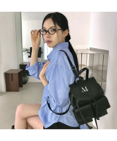 MUCENT(ムセント)の「アレンツーポケットレザーミニバックパック 男女共用(バックパック/リュック・レディース・ブラック・FREE)」の1枚目の写真