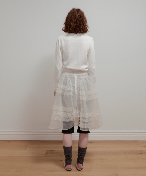 AOPT（アオプト）の「ORGANZA FRILL LAYERED SKIRT - CREAM（スカート・レディース・その他・SMALL/MEDIUM）」の4枚目の写真