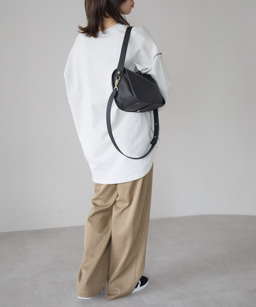 &MARKS(アンドマークス)の「C20【本革】2WAYショルダーバッグ(ハンドバッグ・レディース・ホワイト/ブラウン/ブルー/ブラック/グレイッシュベージュ・FREE)」の13枚目の写真