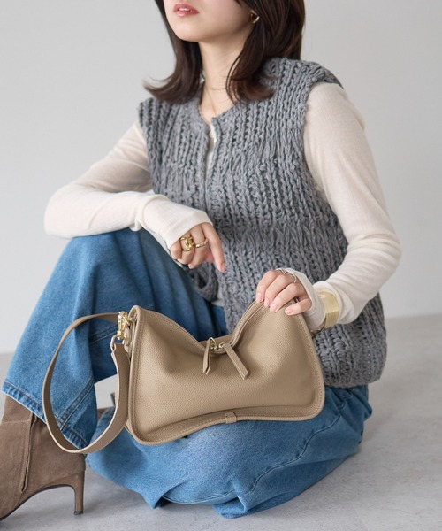&MARKS(アンドマークス)の「C20【本革】2WAYショルダーバッグ(ハンドバッグ・レディース・ホワイト/ブラウン/ブルー/ブラック/グレイッシュベージュ・FREE)」の18枚目の写真