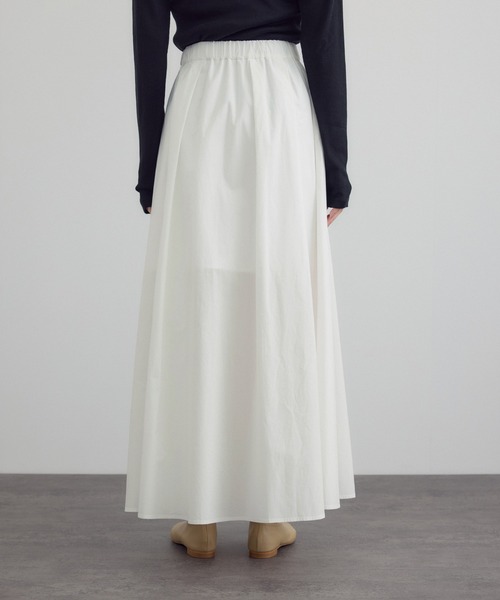 SALON adam et rope'（サロン アダム エ ロペ）の「【WEB・一部店舗限定】スリットフレアスカート（スカート・レディース・オフホワイト/ブラック/ベージュ・FREE）」の12枚目の写真