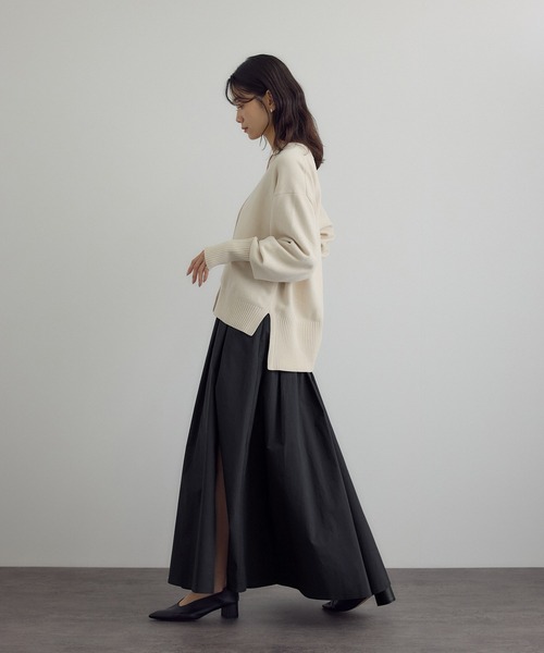 SALON adam et rope'（サロン アダム エ ロペ）の「【WEB・一部店舗限定】スリットフレアスカート（スカート・レディース・オフホワイト/ブラック/ベージュ・FREE）」の19枚目の写真