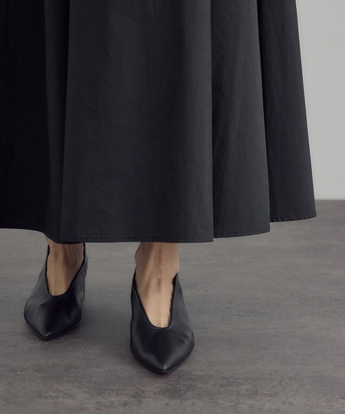 SALON adam et rope'（サロン アダム エ ロペ）の「【WEB・一部店舗限定】スリットフレアスカート（スカート・レディース・オフホワイト/ブラック/ベージュ・FREE）」の22枚目の写真