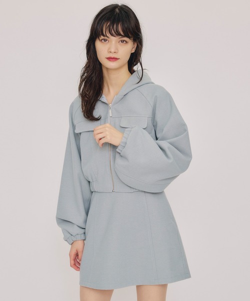 REDYAZEL（レディアゼル）の「【セットアップ可能】ビッグスリーブフードショートブルゾン（ブルゾン・レディース・サックスブルー/アイボリー/チャコールグレー・FREE）」の18枚目の写真