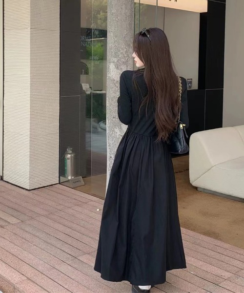 Flugge(フラッジー)の「ハーフジップ長袖ワンピース(ワンピース・レディース・ブラック・MEDIUM/LARGE)」の7枚目の写真