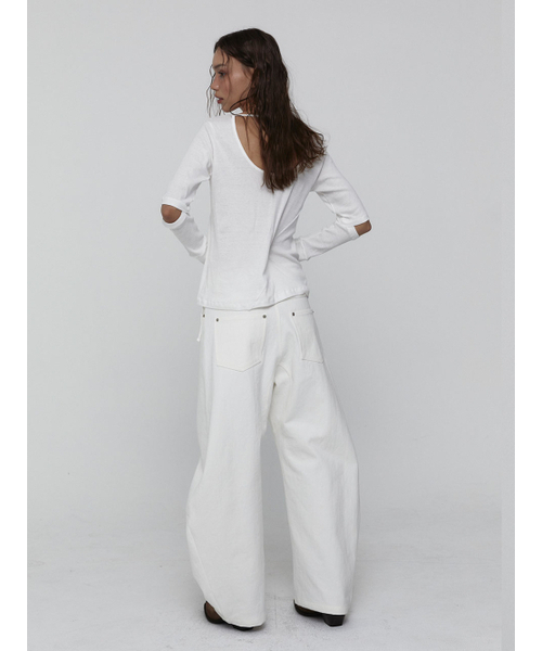 VISUS(ヴィスシュ)の「Curved Cotton Pants_White(その他パンツ・レディース・その他・SMALL/MEDIUM)」の8枚目の写真