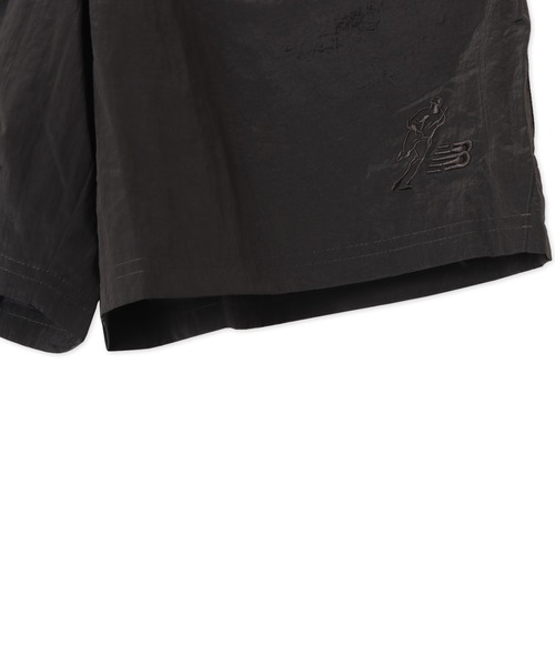 NEW BALANCE（ニューバランス）の「New Balance Shohei Signature Crinkle Nylon Short / ニューバランス オオタニ ショウヘイ シグネチャークリンクルナイロンショーツ（その他パンツ・メンズ・ブラック/グレー・M/L/XL）」の4枚目の写真