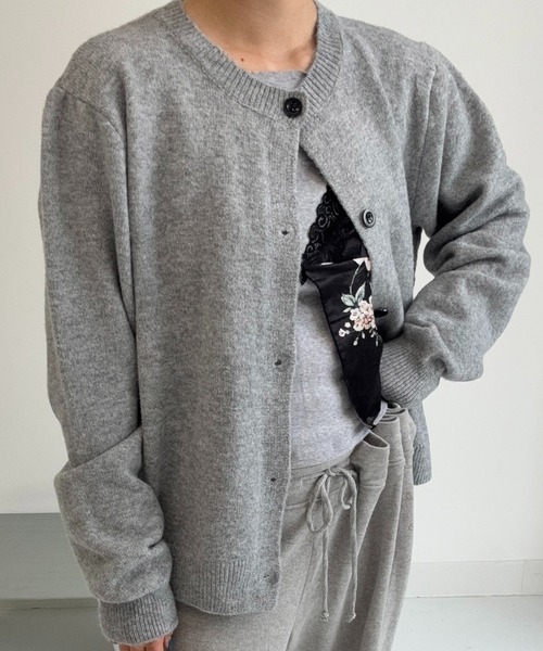 AUREN(オーレン)の「ノーカラーカーディガン/軽くて柔らかな着心地/トレンド/レイヤード(カーディガン/ボレロ・メンズ・グレー/チャコールグレー・LARGE/X-LARGE/MEDIUM)」の10枚目の写真
