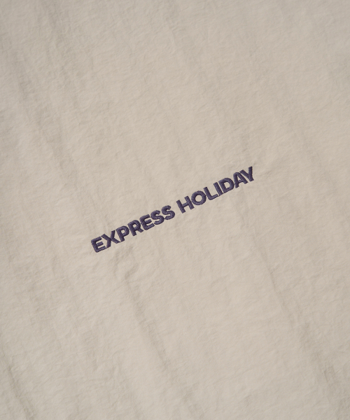Express Holiday（エクスプレスホリデー）の「エッセンシャルナイロンプルオーバー_ベージュ（スウェット・メンズ・その他・2/3）」の5枚目の写真