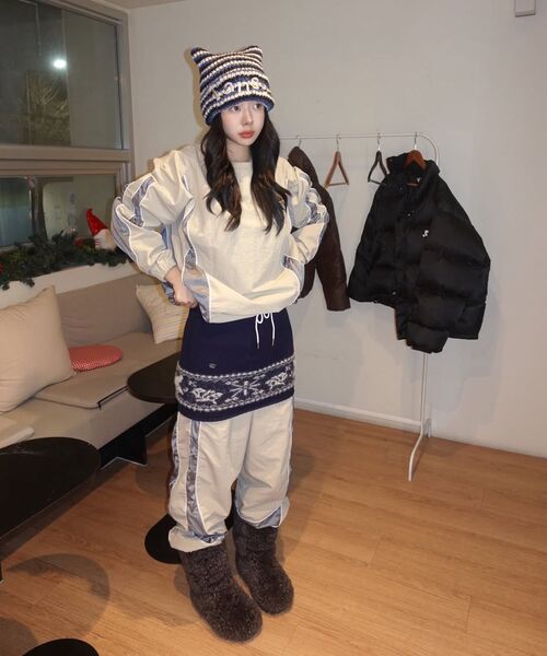Express Holiday（エクスプレスホリデー）の「エッセンシャルナイロンプルオーバー_ベージュ（スウェット・メンズ・その他・2/3）」の10枚目の写真