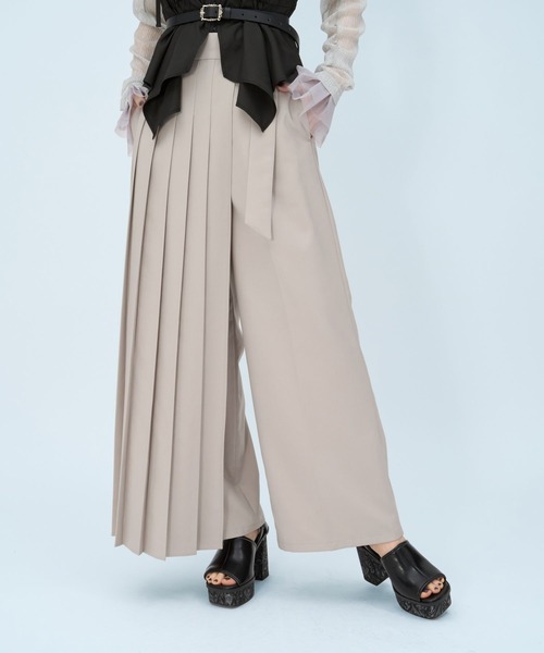 HARE（ハレ）の「ラップデザインプリーツパンツ(HARE)（スラックス・レディース・グレー/ブラック/ブラウン/グレー系その他/ライトベージュ・FREE）」の5枚目の写真