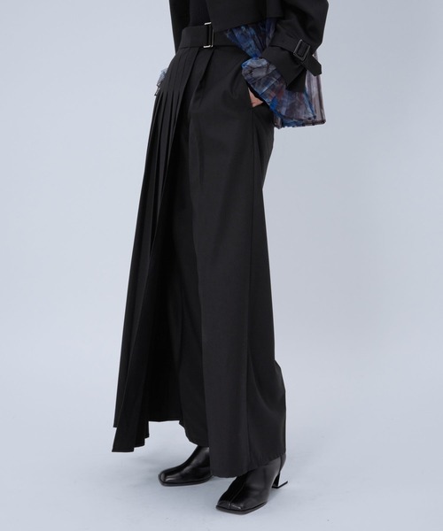 HARE(ハレ)の「ラップデザインプリーツパンツ(HARE)(スラックス・レディース・グレー/ブラック/ブラウン・FREE)」の10枚目の写真