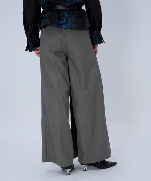 HARE(ハレ)の「ラップデザインプリーツパンツ(HARE)(スラックス・レディース・グレー/ブラック/ブラウン・FREE)」の13枚目の写真